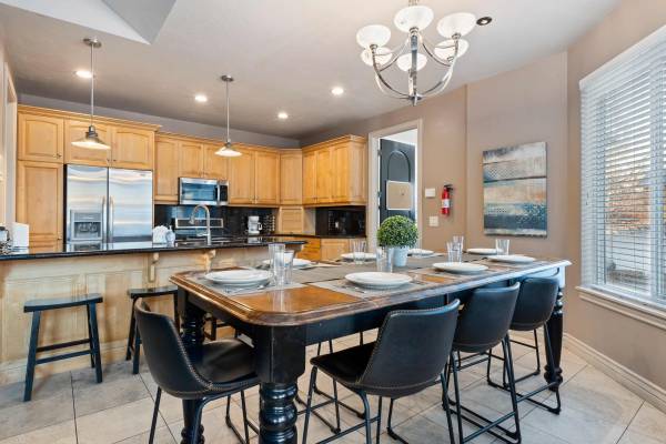 $150,000 / 5br - 5468ft2 - ***$150,000 compra 1/12 de Propiedad Fraccional (30 Días Por Año)*** (Millcreek)63674190471939123