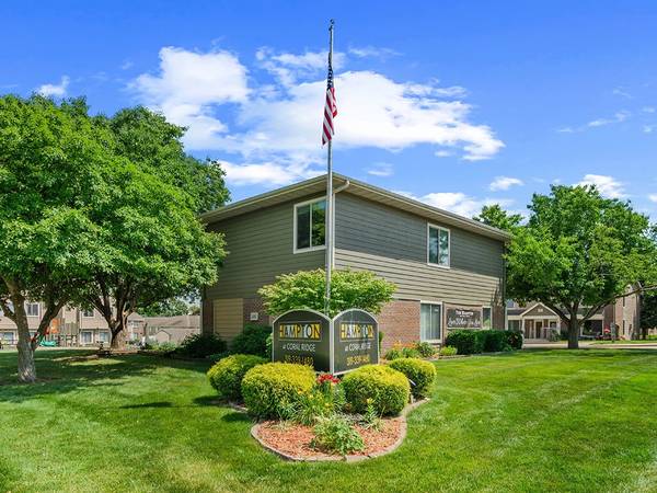 $1,290 / 2br - 920ft2 - Everything you're looking for and more! (2260 10th Street, Coralville, IA)63961205385731124