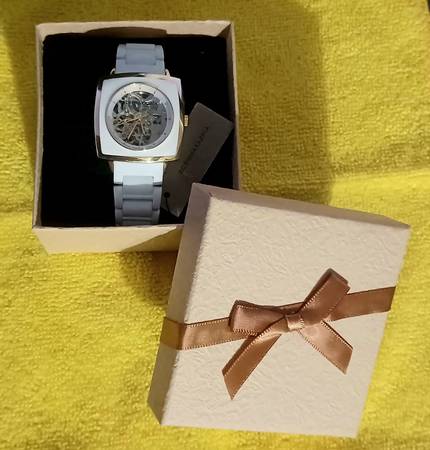 BCBG MAXAZRIA Women's Watch Model BG8294 1