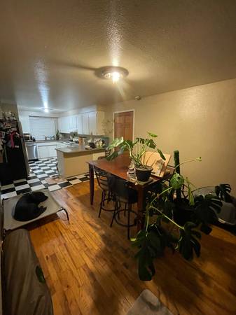 $800 / 2br - 1150ft2 - Buscamos compañera - Mujer de mediados de los 20 a finales de los 30 preferida(: (Tumwater)63688314506115124