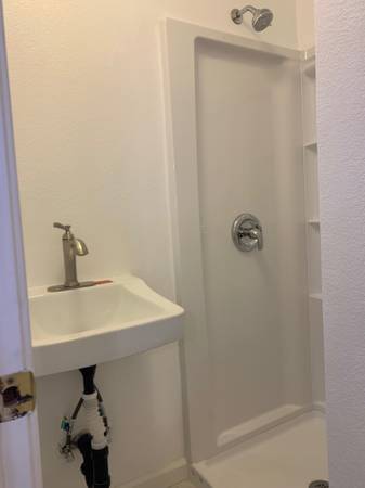 $950 / 1br - 400ft2 - (short-term) Private room with bathroom in North San Jose, Milpitas63813715422467122
