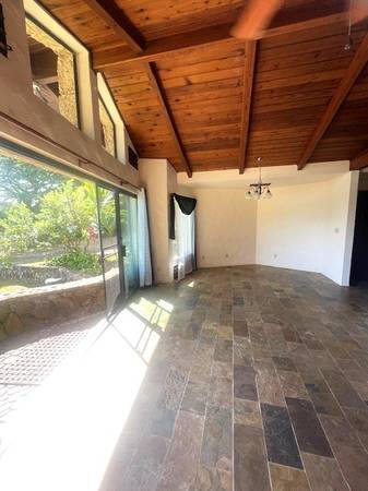 $4,300 / 2br - Gorgeous 2 Bedroom / 1 Bath in Waikane (Kaneohe)63939536496386121