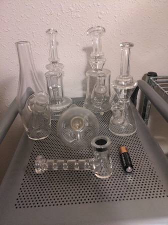 Clear Scientific Smoking Glass / Glassware Collection / Lot 1