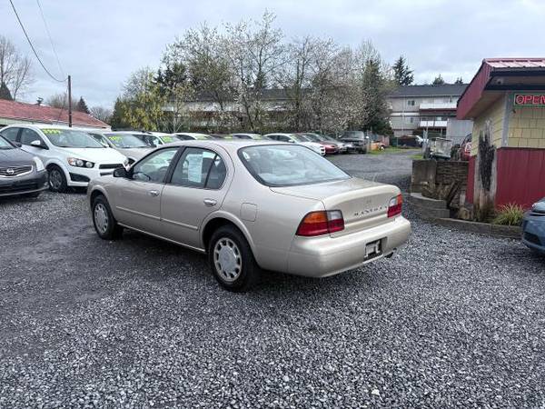 1995 Nissan Maxima GXE - $3,999 (Lynnwood, WA)63441727454721124