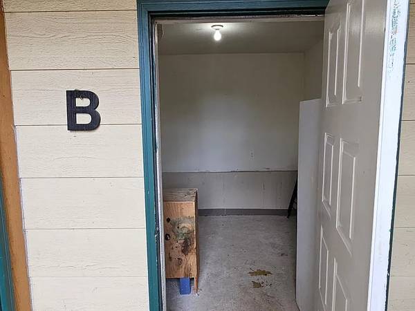 $1,650 / 2br - 950ft2 - 2Bd 1bth Lavandería personal, garaje, almacenamiento (Colorado Springs)63658213661185122