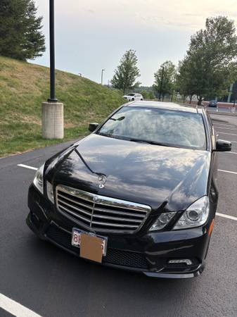 2010 MERCEDES E350 AWD LUXURY-LOW MILES - $9,995 (Waltham)63470757749379121