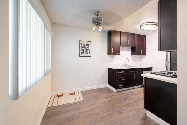 $2,320 / 1hab - 750ft2 - Persianas Verticales, en Lafayette CA, 1/hab (lafayette / orinda / moraga)64000751695874123