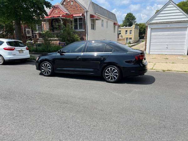 2017 Volkswagen Jetta stick shift 5 speed manual - $5,500 (Brooklyn)63437743668609124
