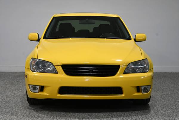 2002 Lexus IS 300 - $7,995 (Hollywood)63479839491201122