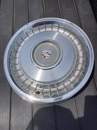 Cadillac 15” hubcaps 1