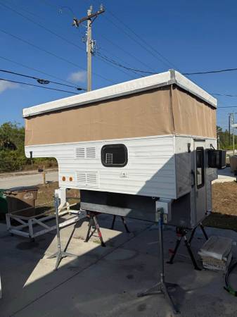 Pop up truck camper 1