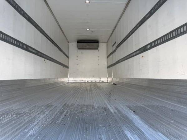 2020 Freightliner 26ft - Photo 10