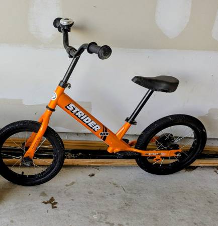 Kids Strider 14X Convertible Bike 1