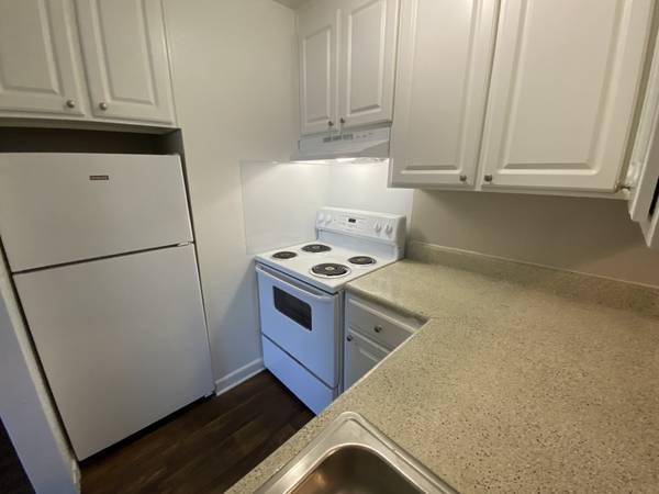 $1,295 / 2br - 1000ft2 - Don't delay and call me today! (Hermitage/Donelson/Nashville)63904698087043124