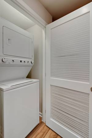 $1,860 / 2br - Estacionamiento en el lugar, listo para cable, 2 habitaciones 1.5 baños (1 Giard Dr, Woodlawn, MD)63624760282243123