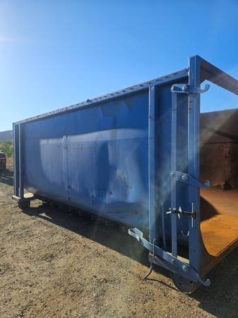 16x6 roll off container 1