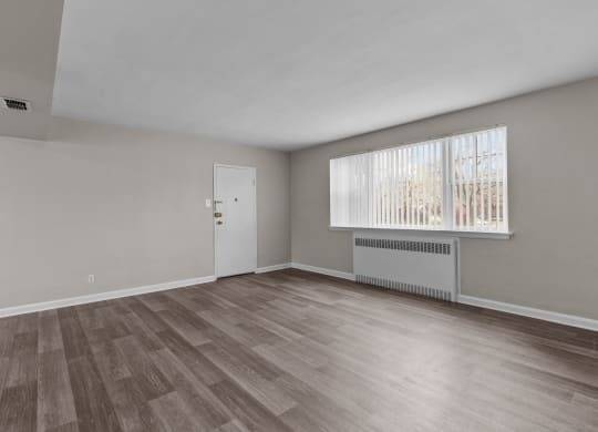 $1,160 / 2br - 800ft2 - Gas Range, Convenient Freeway Access, Hardwood Floors (5927 Suson Pl, St. Louis, MO)63924427180547123