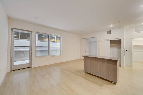 $2,699 / 2br - 874ft2 - 6 Weeks Free, Central HVAC, Garage Parking (oakland downtown)63946671076354123