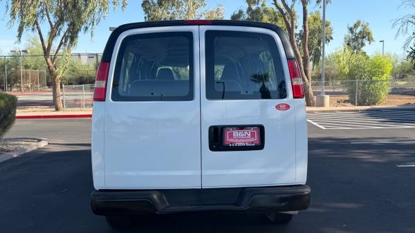 2005 Chevrolet EXPRESS G3500 EXTENDED - Photo 4