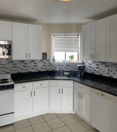 $1,975 / 1hab - 675ft2 - Apartamento de 1 habitación, muy limpio (East Norwalk)63689591430017120