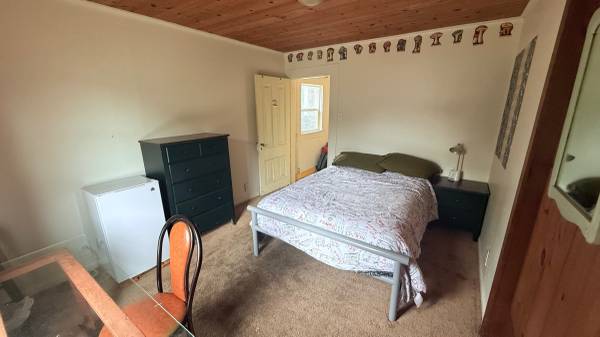 Room near Cal Poly Humboldt 1