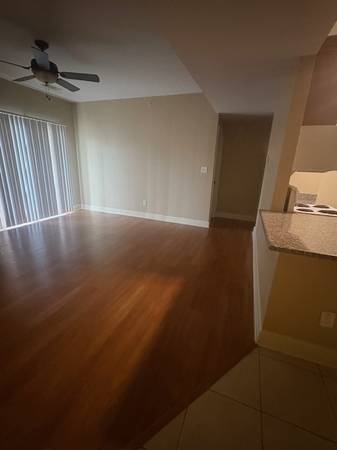 $1,125 / 3br - Piso de 3 habitaciones/2 baños!! ¡PREGUNTA SOBRE NUESTRA OFERTA DE OTOÑO!!!!! ¡SIN CUOTAS DE SOLICITUD! (Livingston, LA)63902939907714123