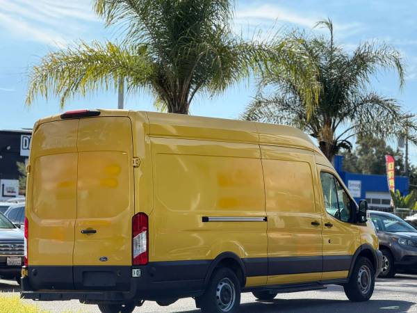 2019 Ford Transit 250 Van - Photo 7