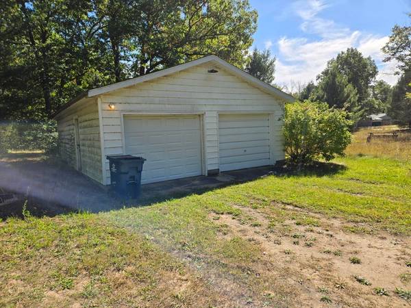 $64,000 Solid Manufactured home close to Mench lake access! (Baldwin)64037724431618121
