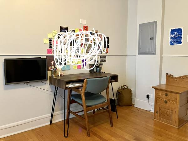 $1,750 / 500ft2 - Uptown Sublet January - May; includes furniture + utilities (Uptown)63898856770563121