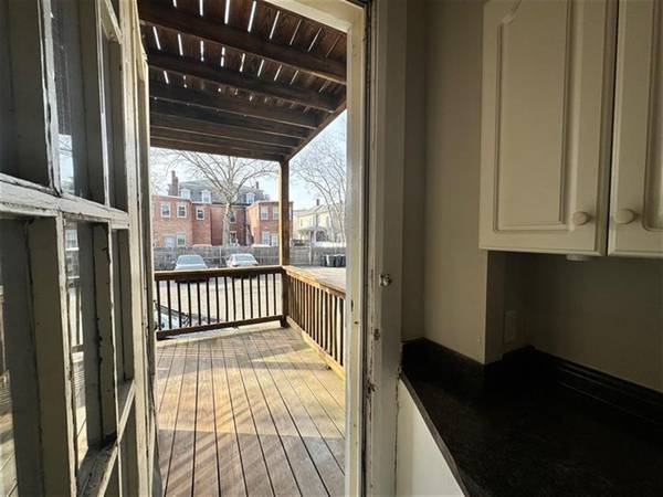 $3,000 / 1br - 63 Dana Street (Cambridge)63699450213761123