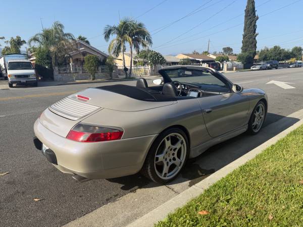 1999 Porsche 911 Convertible - Bajos Kilómetros - ¡Registros de Servicio! - $16,500 (L.A.)63615935647619123