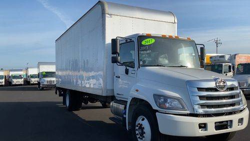 2017 Hino 268 | 26 - Photo 3