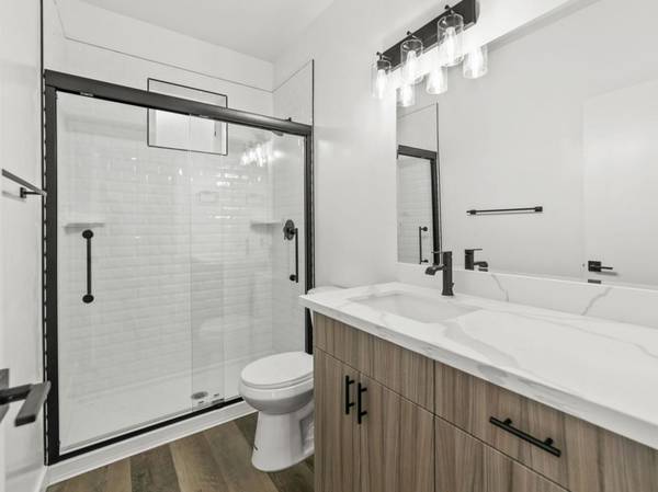 $2,395 / 1br - LLÁMANOS- LISTO PARA MOVERTE - Fácil acceso a la autopista 15, lavadora/secadora en la unidad (Poway)63701605431041122
