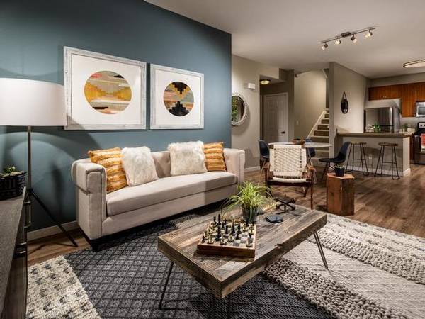 $3,372 / 3br - 1300ft2 - Walk-In Closets, Área para BBQ, Piscina y Spa, Casa Club (2460 South Rubel Way)63663836483969120