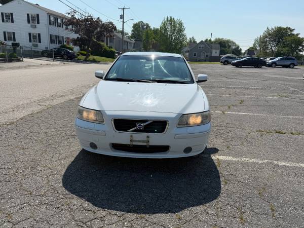 2009 Volvo S60 - $2,90063615768156547121