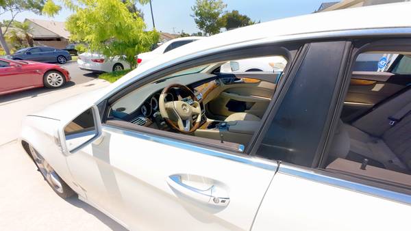 En venta: CLS 550 del 2014 – Necesita reparación / Excelente coche de proyecto - $8.000 (Bellflower)63618285302147122