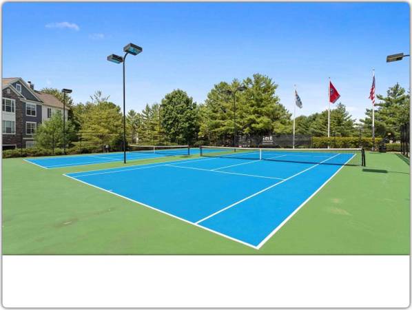 $1,530 / 1br - 833ft2 - All you need and more: 1 BR, 1 BA in a vibrant community. (Franklin - Cool Springs Mall)63924811540482121
