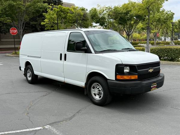 2017 CHEVROLET EXPRESS 3500 - $16,95063622745855619121
