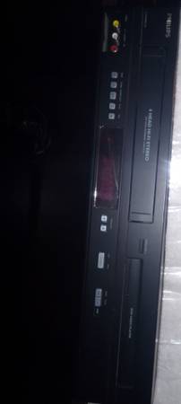 VCR/ DVD+ monitor 1