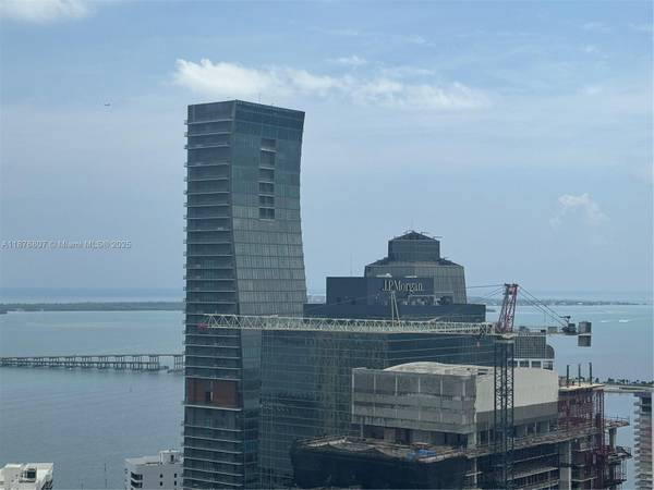 $3,100 / 1br - 685ft2 - BRICKELL: 1/1.5  Amazing Rental  Amazing 1 Bed & 1.5 (Brickell)64049276994689121
