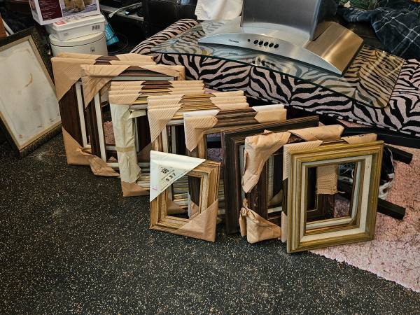 Picture Frames 1