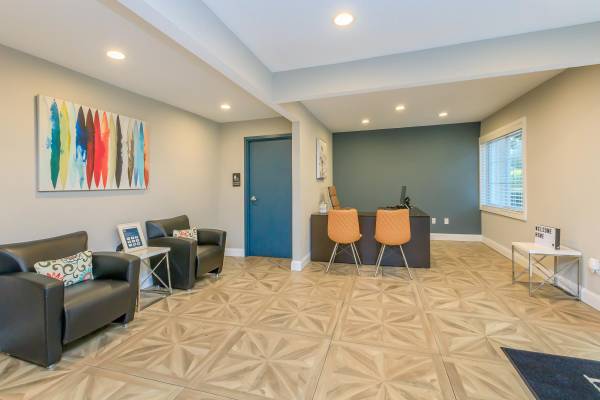 $2,016 / 2br - 965ft2 - Retiro Tranquilo con Pisos de Lámina de Vinilo y Balcón Privado! 🌿 (2246 N Beauregard St, Alexandria, VA)63896275795715121