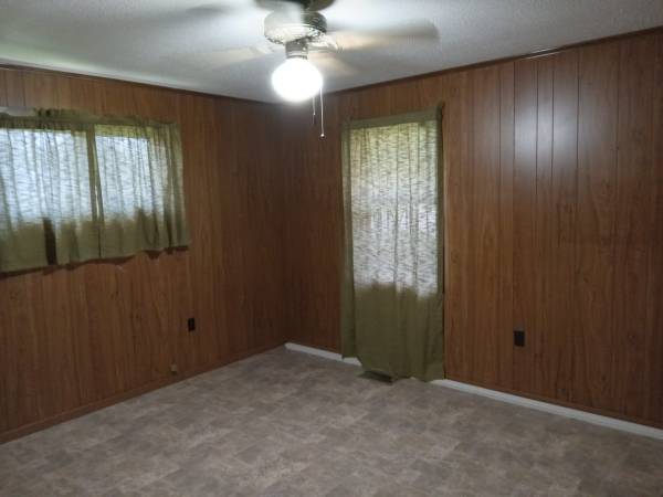 $121,500 / 2br - 1228ft2 - $121,500.  95-100% bank financing.  Brick Home on quiet Street! (Booneville)63612007346945123