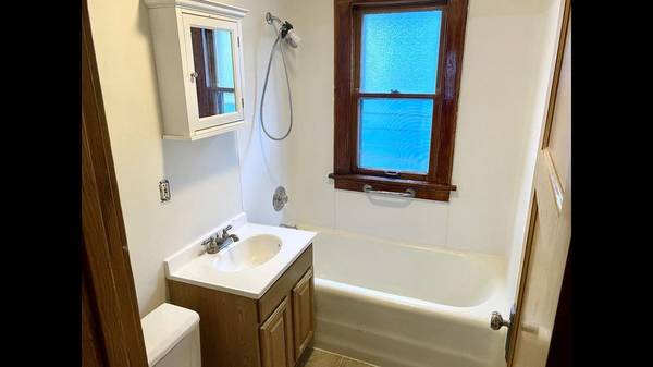 $130,000 SFH Buy & Hold ($1300 Monthly Income)64152183532291123