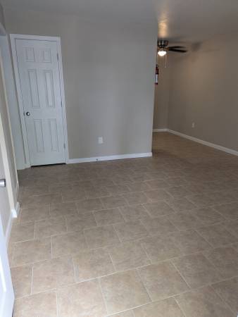 $805 / 1br - 700ft2 - 1 Bed $805...Includes Water & WiFi!!!63982278344195122