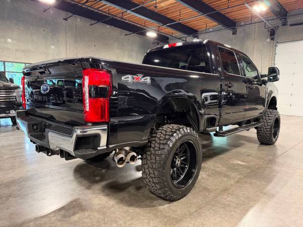 2025 Ford F-350 Super Duty - Photo 4