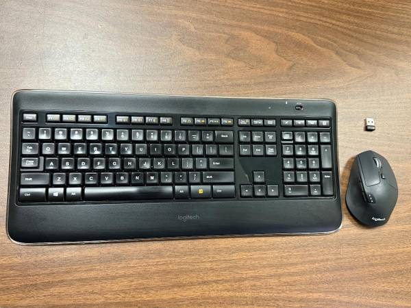 Logitech Wireless K-Series Illuminated/Backlit Wireless Keyboard/Mouse 1