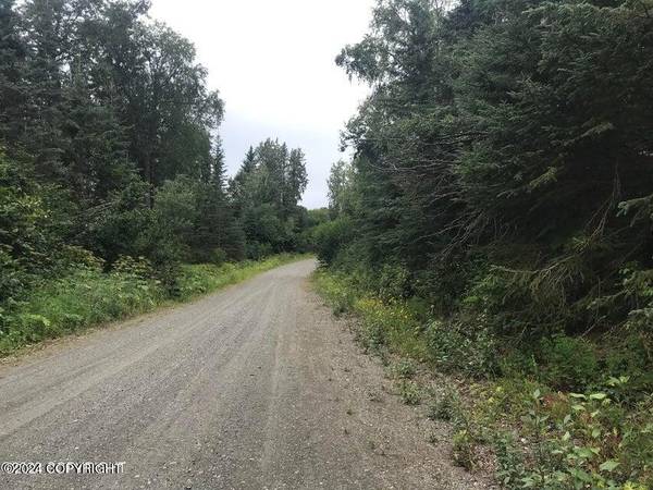 $18,000 Nice mostly level one acre lot (Nikiski/ North Kenai)64163340780033122