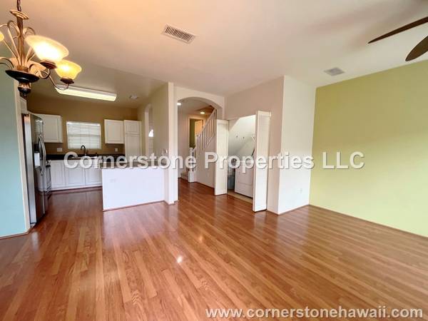 $3,500 / 3br - 1130ft2 - Ke Noho Kai Townhouses III 3/2.5/2 car garage (852LEN) (Ewa Beach)63939531482882124