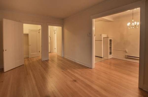 $1,500 / 538ft2 - Spacious Closets, Crown Molding, Pet Friendly (604 E Union St, Seattle, WA)63808130876675123